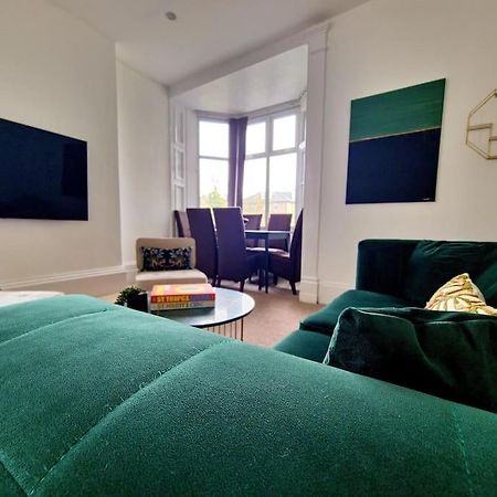 The Stray Adjacent, Interior-Designed 2-Bed Apartment- Luxury Harrogate Eksteriør bilde